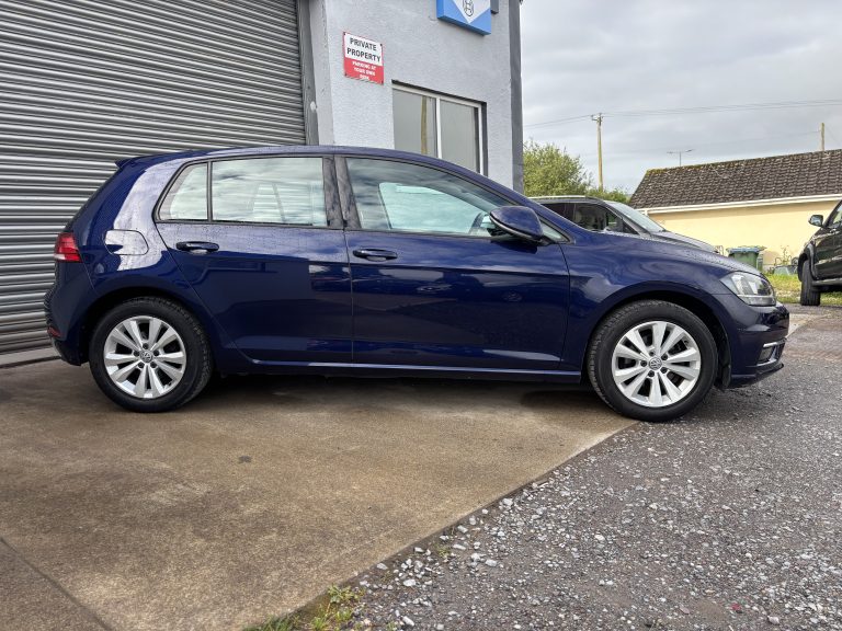 Volkswagen Golf TSI