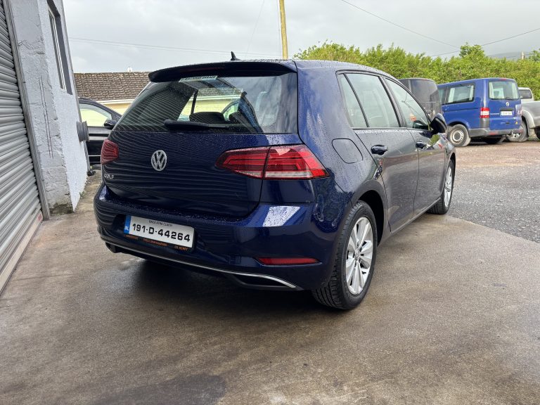 Volkswagen Golf TSI