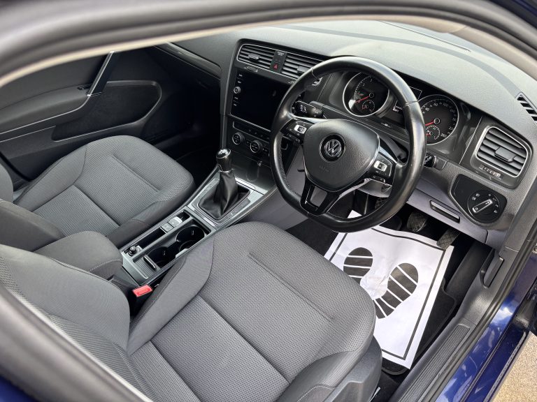 Volkswagen Golf TSI